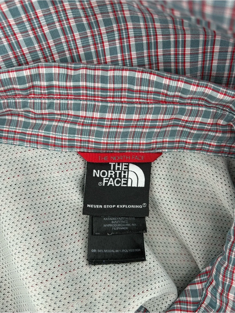 The North Face Short-Sleeve Plaid Button-Up Shirt - Red and Blue